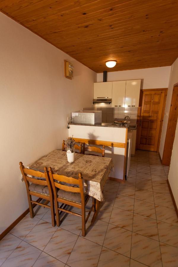 Apartman Budimir Cres Exterior photo